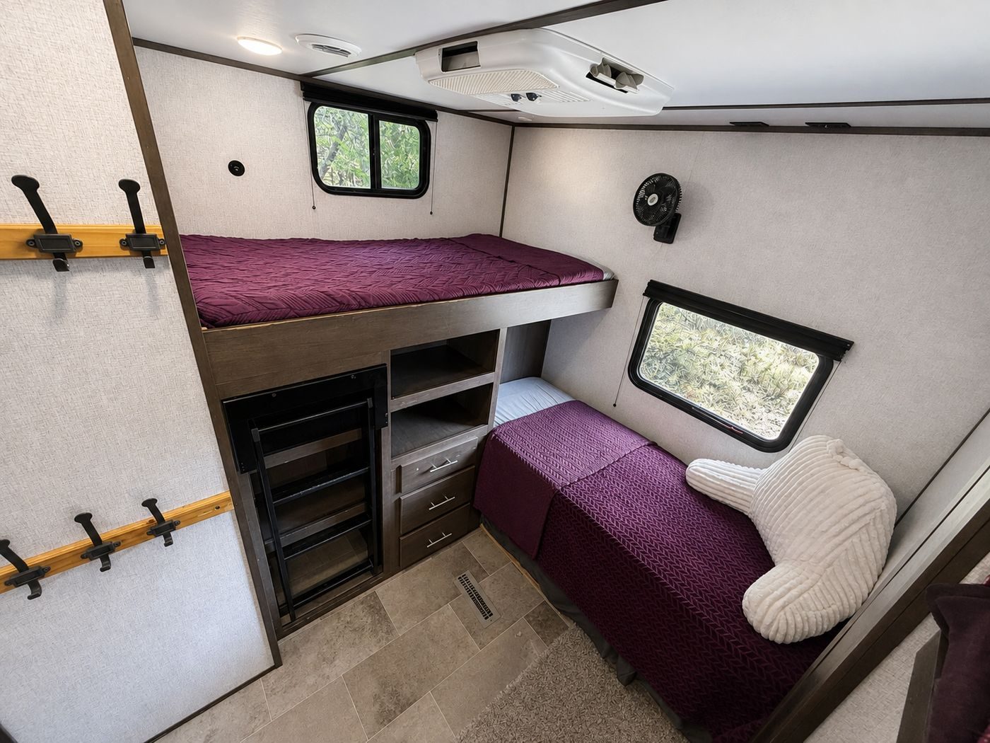 2021 Coleman: Bunk room